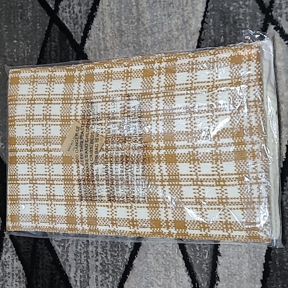 TIMBERLAND BUFFALO PLAID EMBROIDERED LOGO PATCH ACRYLIC ONE SIZE SCARF - Picture 5 of 9